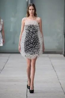 Iris-van-Herpen-Spring-Summer-2015_dezeen_468_29